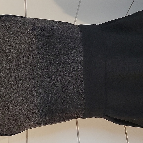 LOFT Ann Taylor size 0 little black dress mini two toned/textured black - Picture 2 of 5